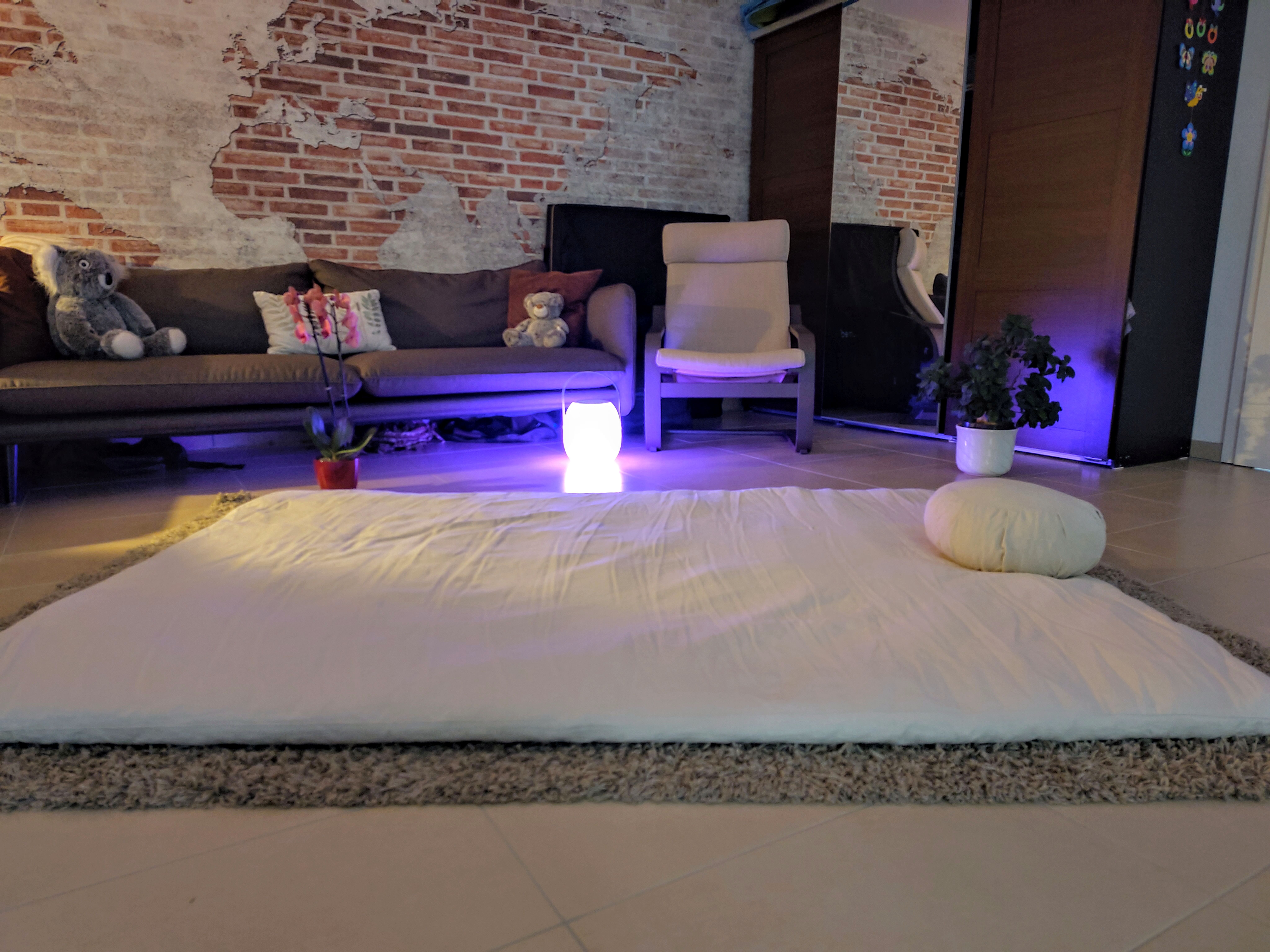 Espace de pratique Shiatsu sur futon - Cabinet Confignon Genève